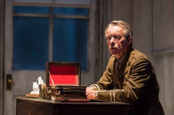 Stephen Boxer (Rivers). Photo: Manuel Harlan