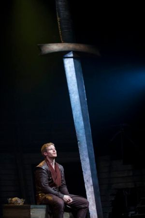 Steven Miller (James I) Photo Tommy Ga-Ken Wan